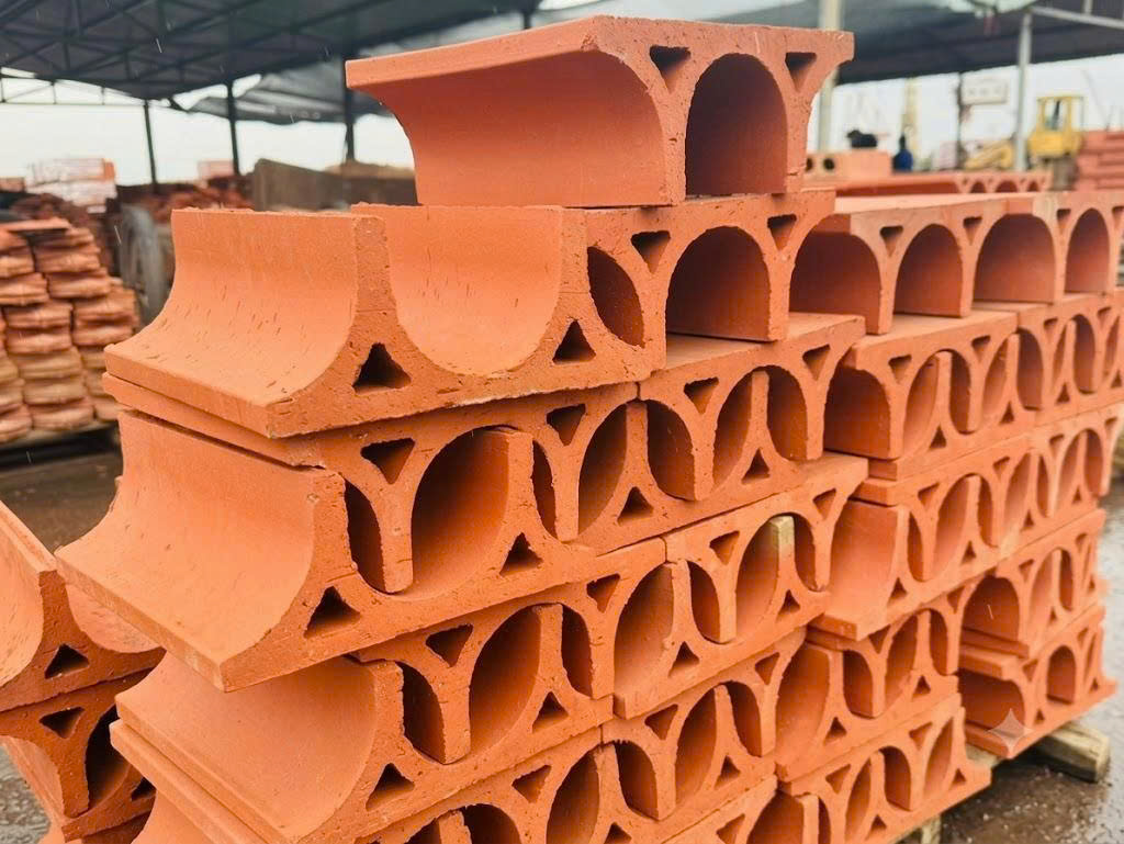 GIÁ 1 VẠN GẠCH TUYNEL