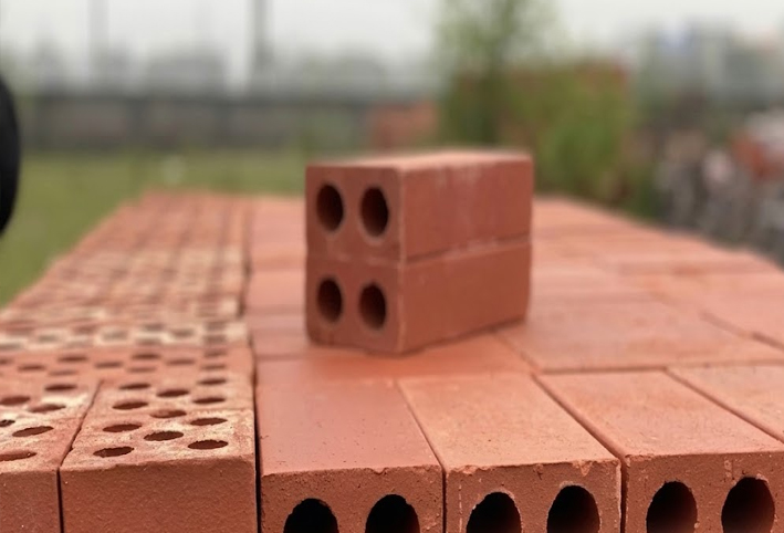 GIÁ GẠCH 4 LỖ HÔM NAY